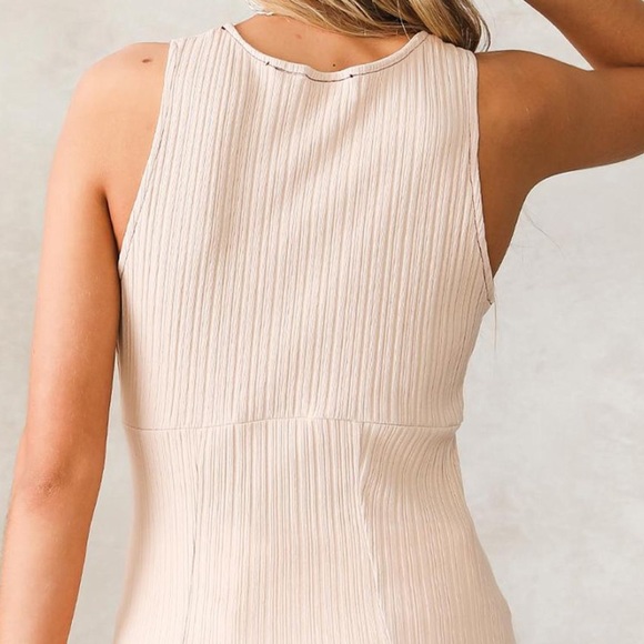 NEW BKE TANK TOPS TWO FOR ONE TAGS ATTACHED FROM PURCHASE 🆕🆕🆕🆕☀️ - Picture 6 of 9